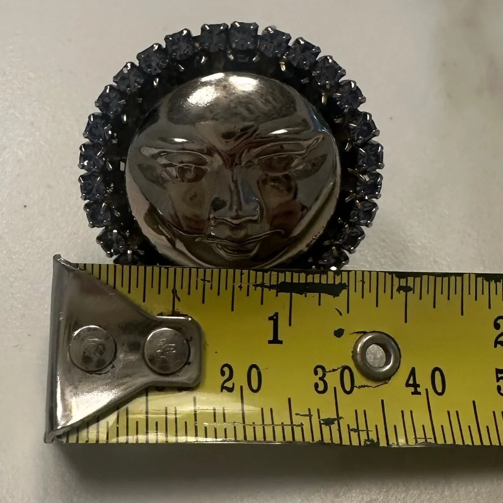 TOVA - Silver Plated Amethyst & VioletCrystal Encircled Sun Face Statement Ring - Picture 16 of 16